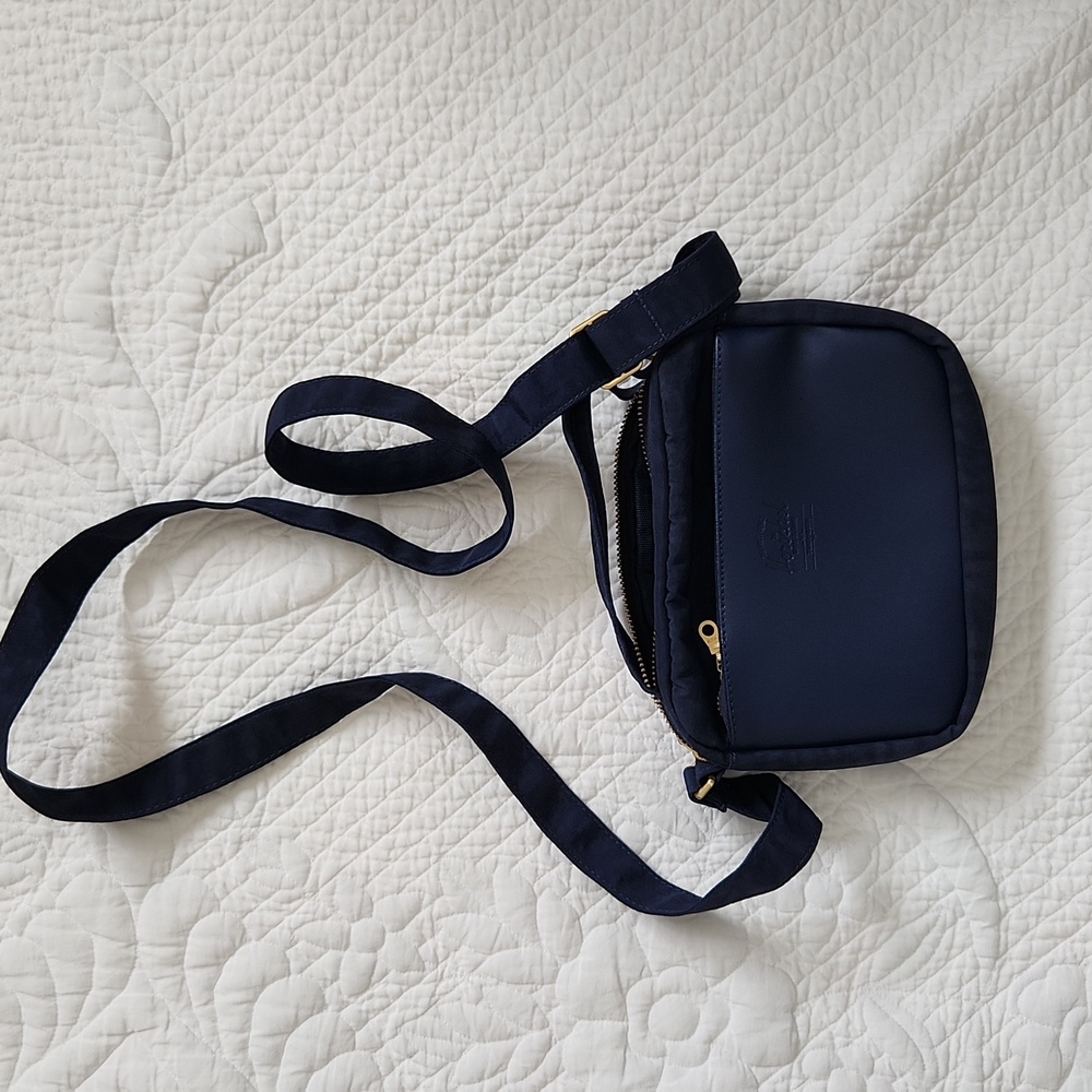 Bag - Picture 1 of 6